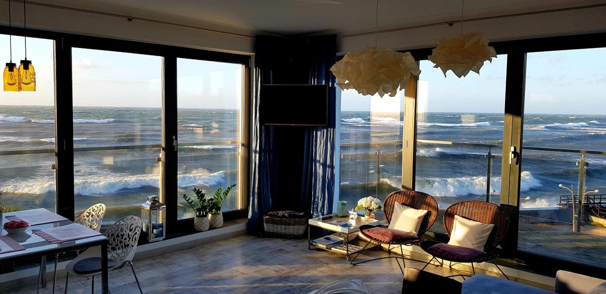Apartament Morski Przy Latarni 달로브코 외부 사진