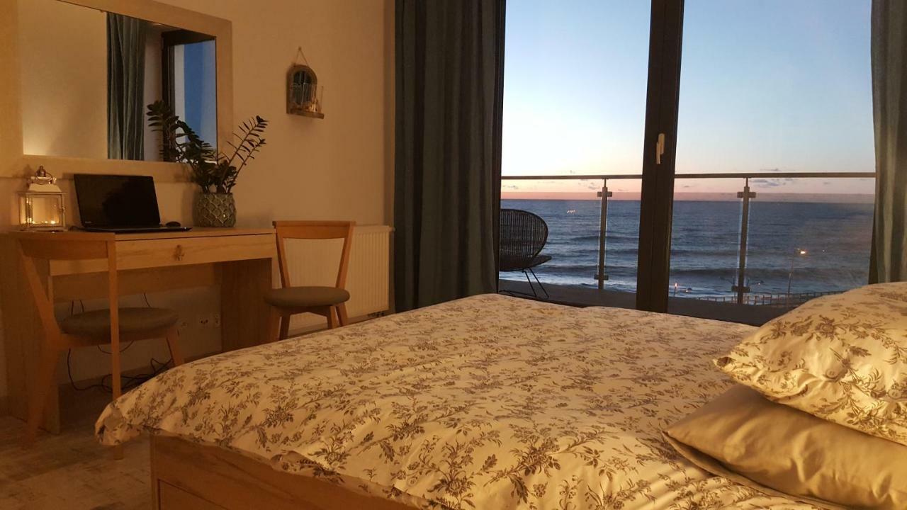 Apartament Morski Przy Latarni 달로브코 외부 사진