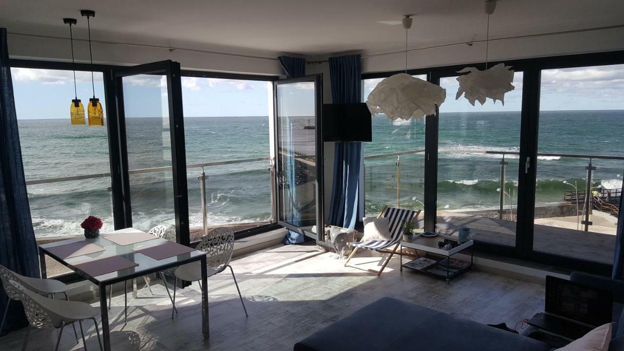Apartament Morski Przy Latarni 달로브코 외부 사진